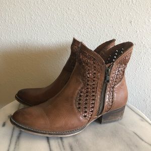 Seychelles booties. Size 7.5